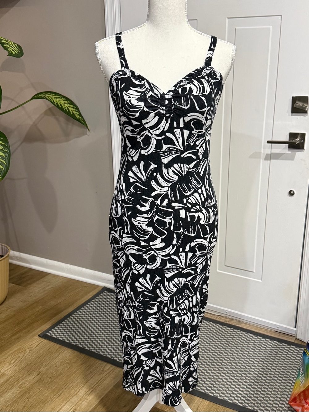Nine West Black and White Printed Slip Dress